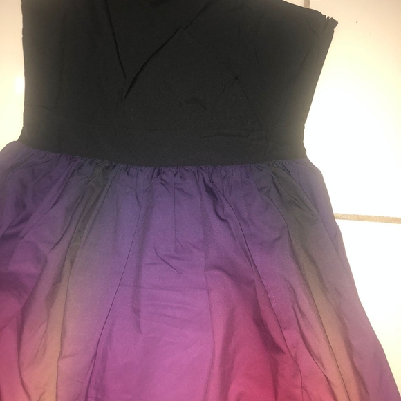 One shoulder Cut-Out Ombre Pleated Maxi Dress - Picture 8 of 9